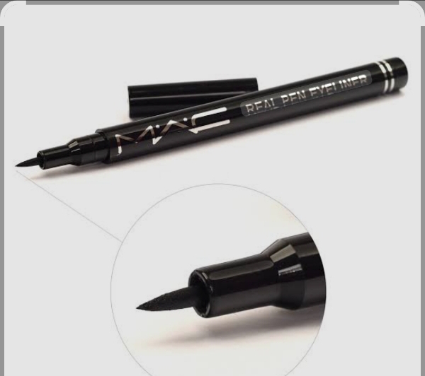 خط چشم با کیفیت